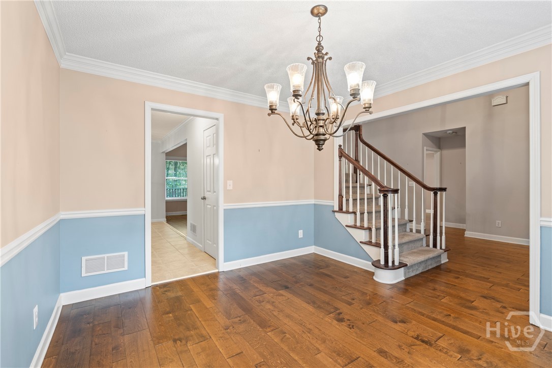 30 Joe Lee Drive