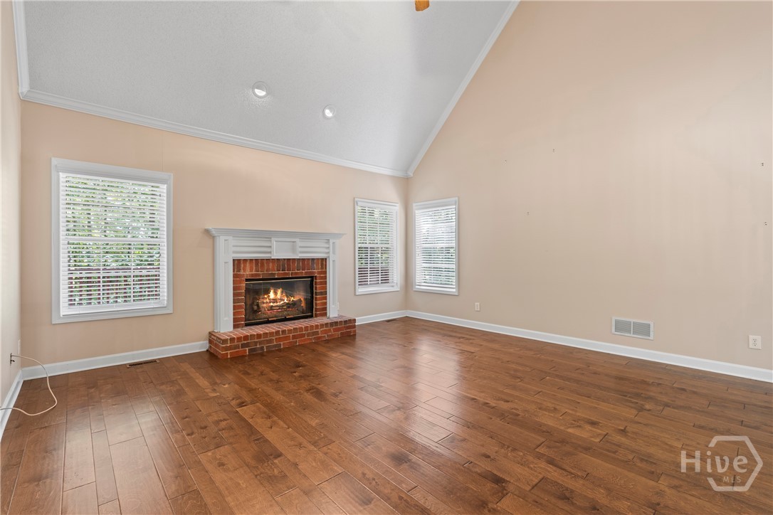 30 Joe Lee Drive