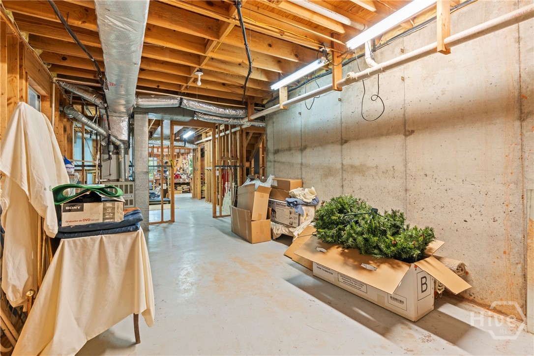 30 Joe Lee Drive