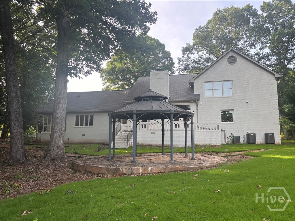 1101 Forrest Hills Drive