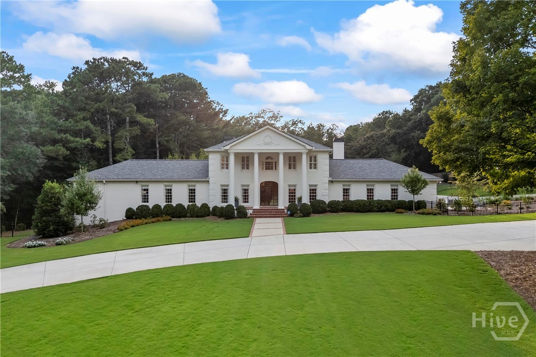 1900 Crystal Hills Drive