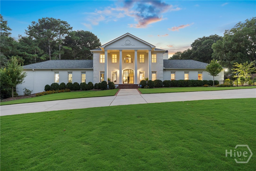 1900 Crystal Hills Drive