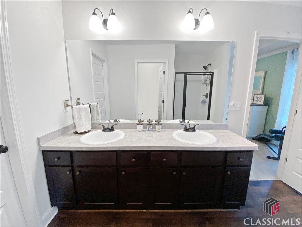 1238 Oak Springs Way