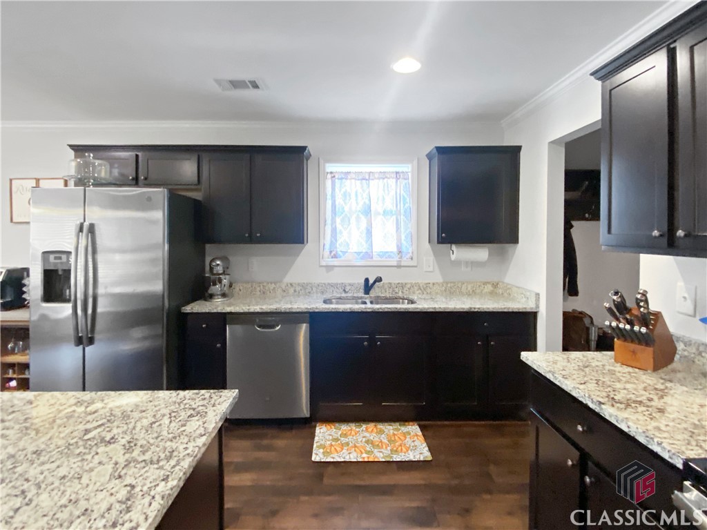 1238 Oak Springs Way