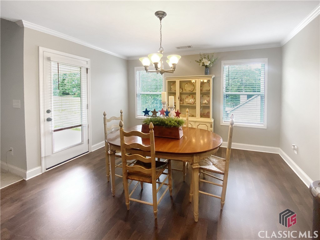 1238 Oak Springs Way