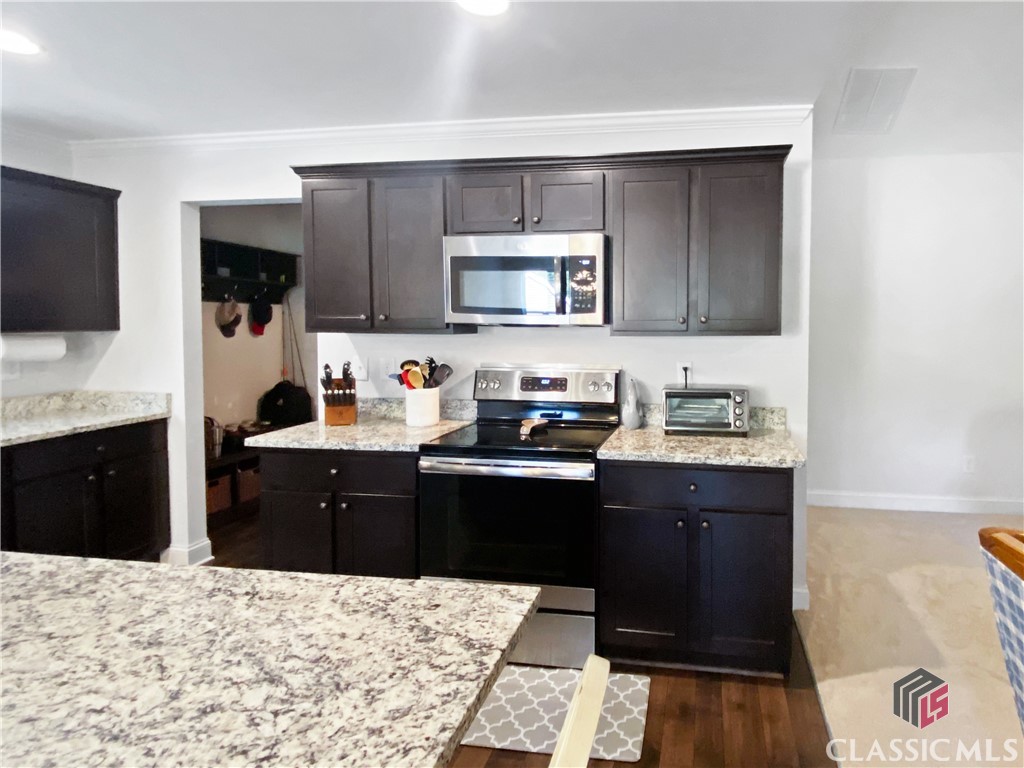 1238 Oak Springs Way