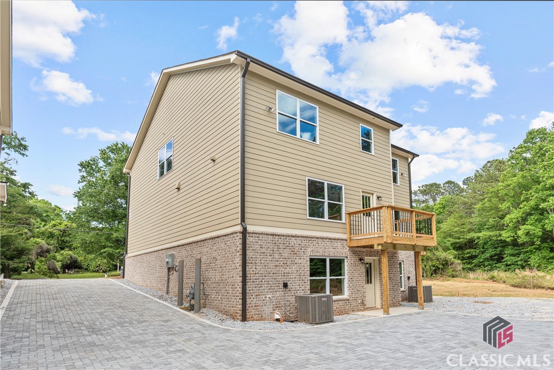 2855 Riverbend Road