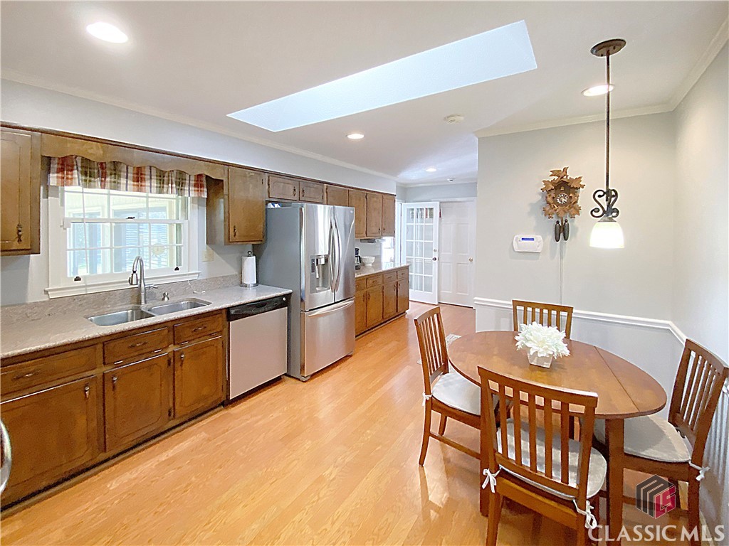 330 Quailwood Drive