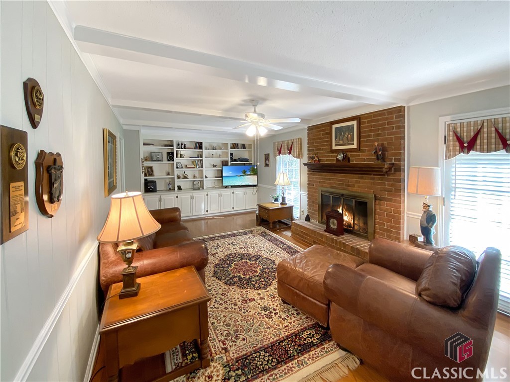 330 Quailwood Drive