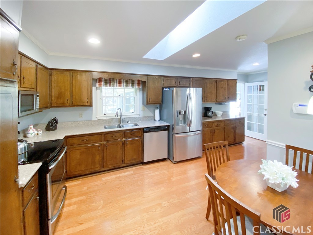 330 Quailwood Drive