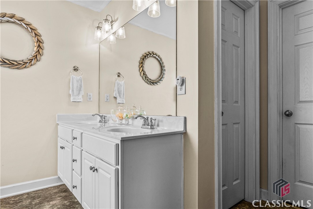 1131 Brookshire Drive