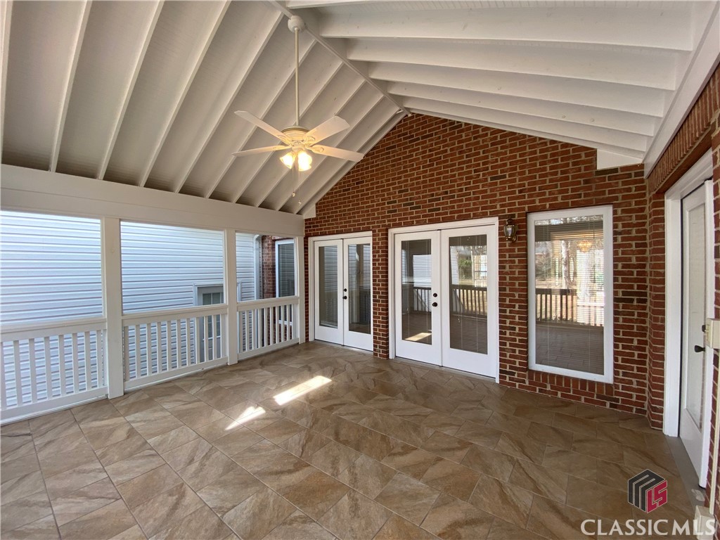 135 Devereux Drive
