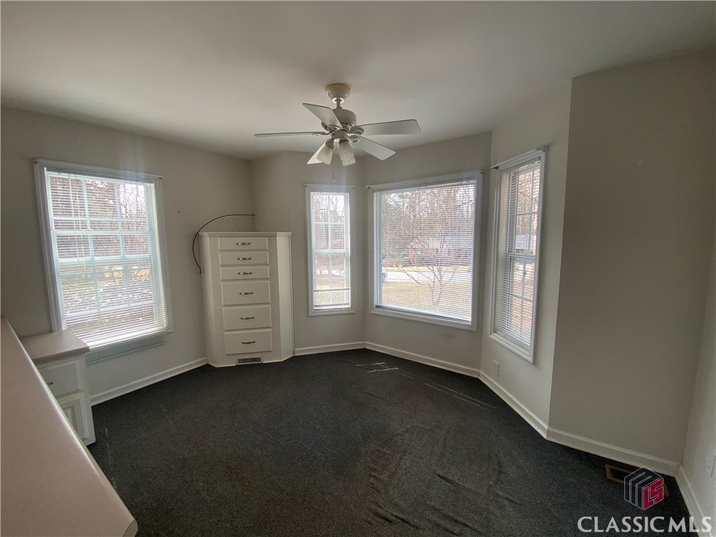 135 Devereux Drive
