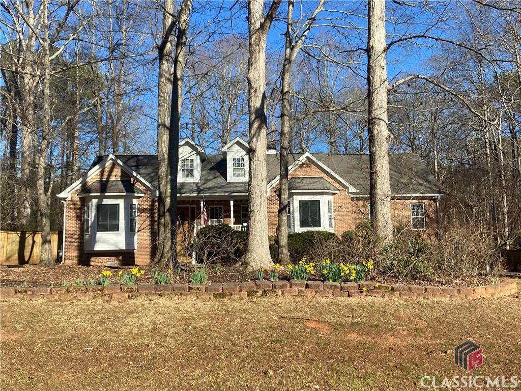 135 Devereux Drive