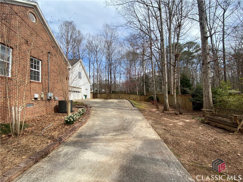 135 Devereux Drive