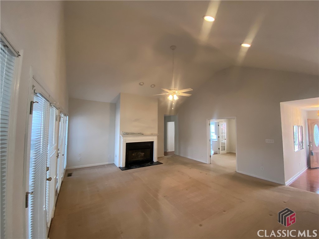 135 Devereux Drive
