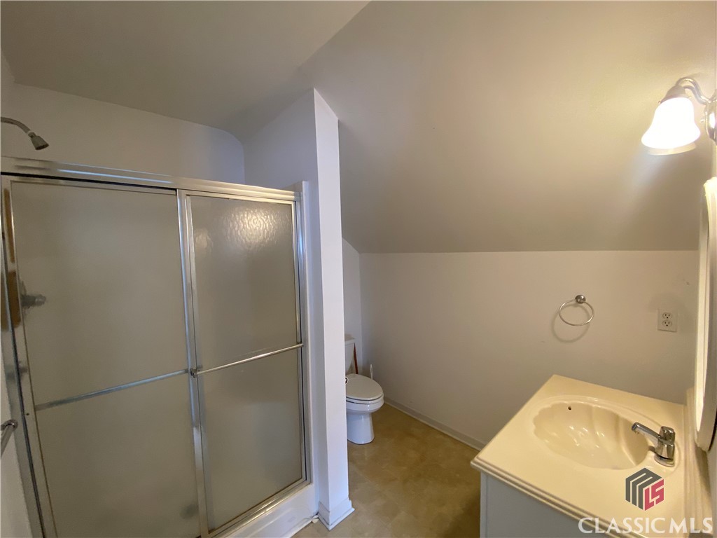 135 Devereux Drive