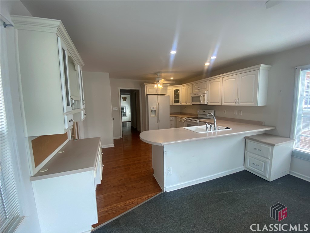 135 Devereux Drive