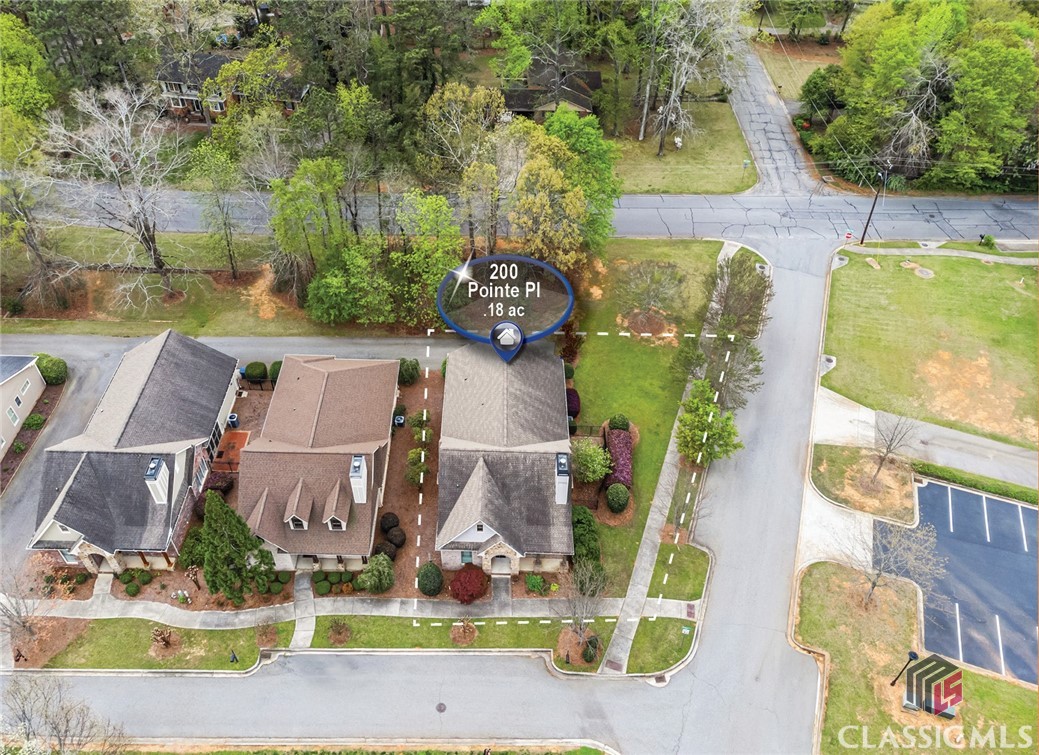 200 Pointe Place