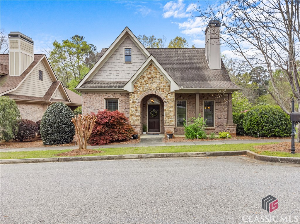 200 Pointe Place