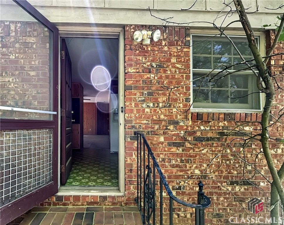 210 Valleybrook Drive