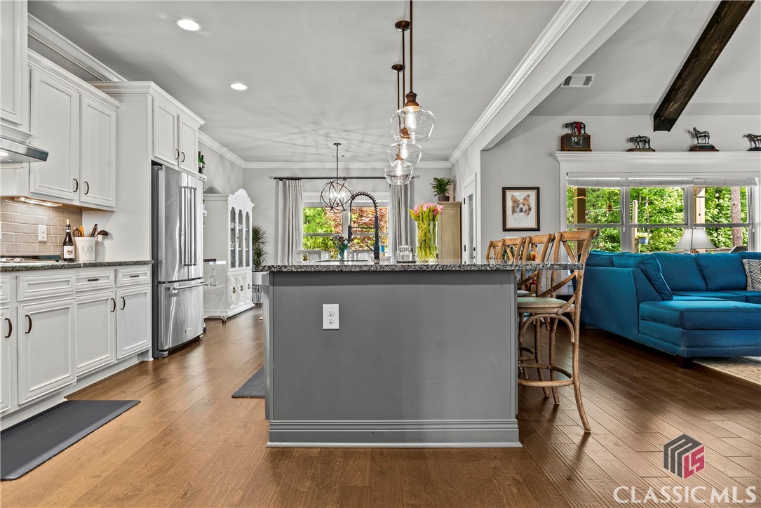 1999 Highland Park Way