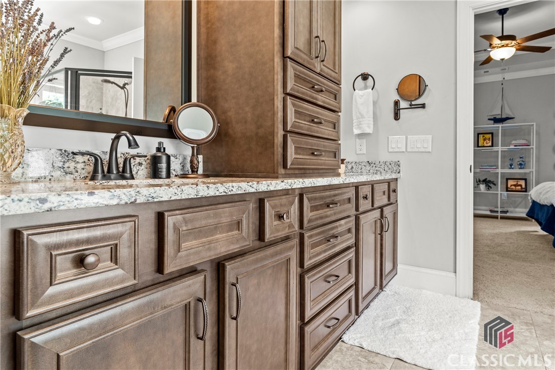 1999 Highland Park Way