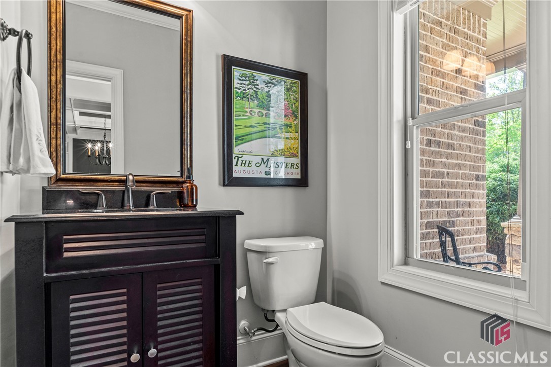 1999 Highland Park Way