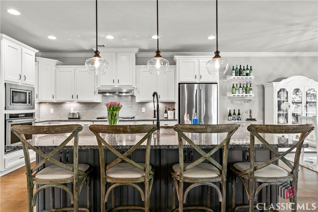 1999 Highland Park Way