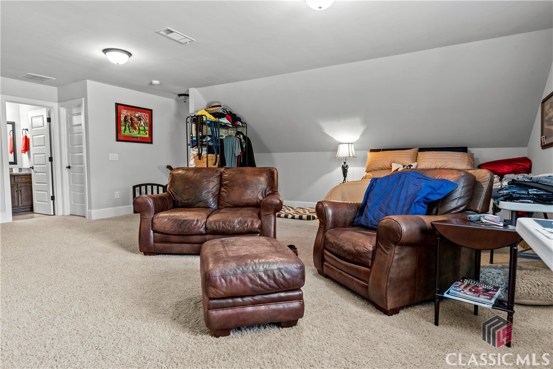 1999 Highland Park Way