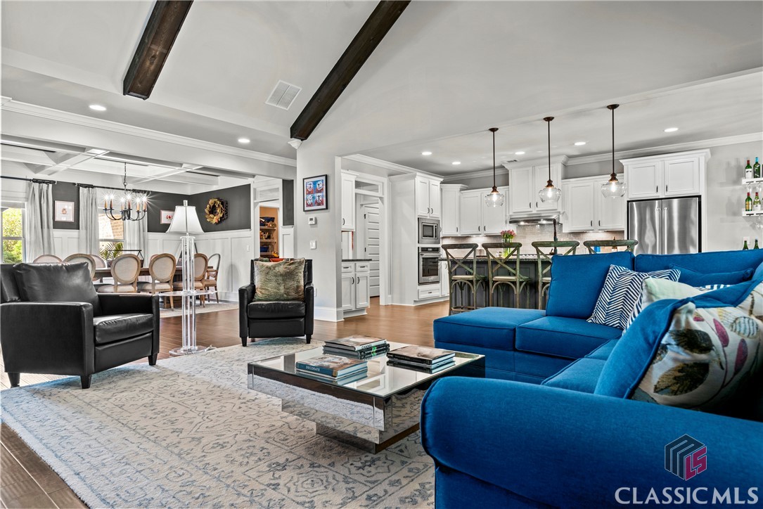 1999 Highland Park Way