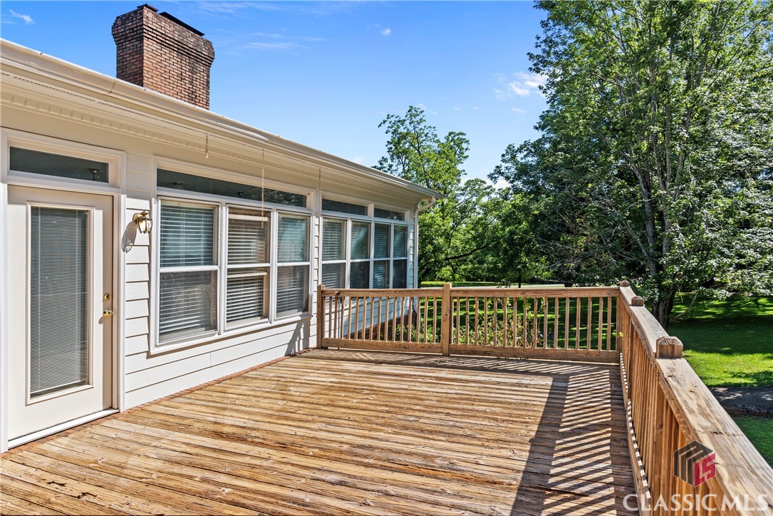 1021 Summit Circle