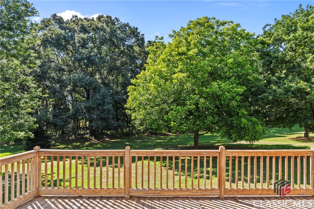 1021 Summit Circle