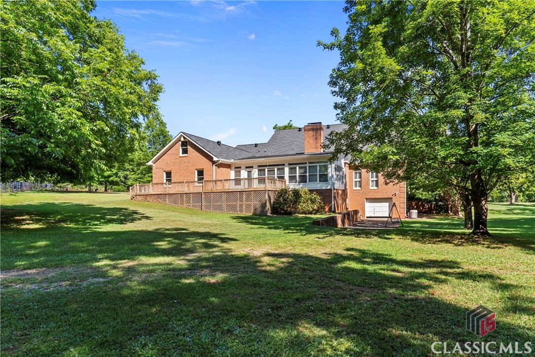 1021 Summit Circle