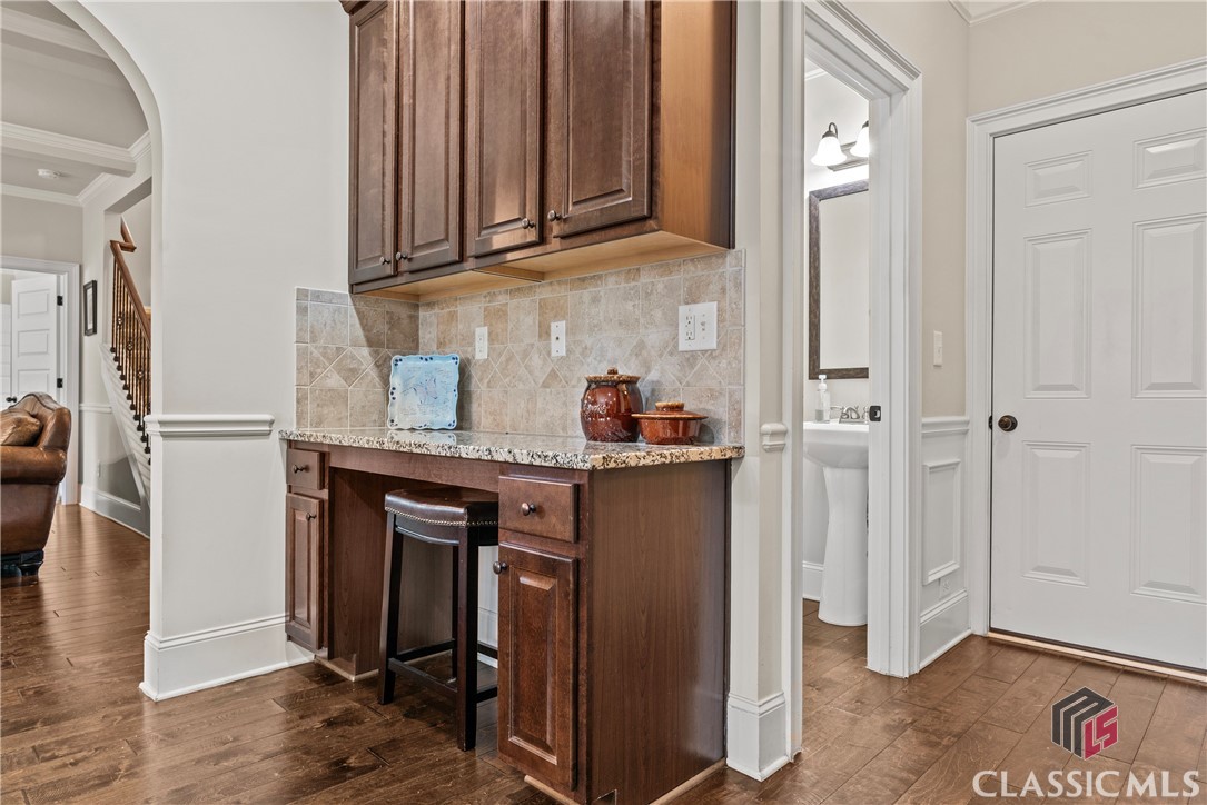 1341 Dragonfly Way