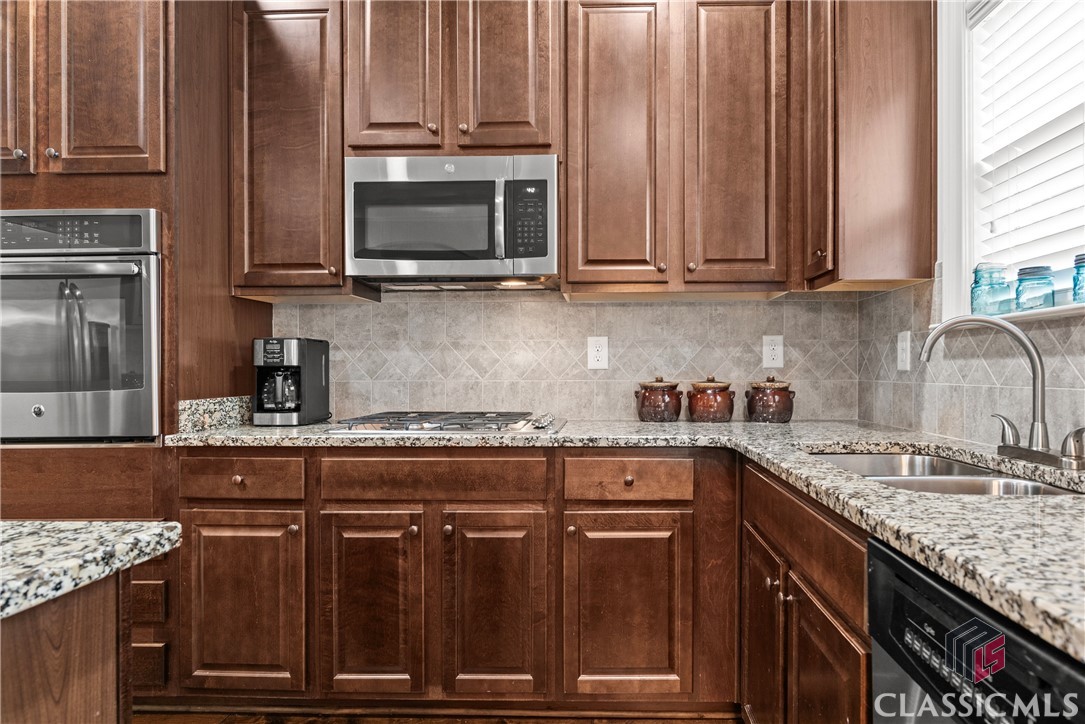 1341 Dragonfly Way