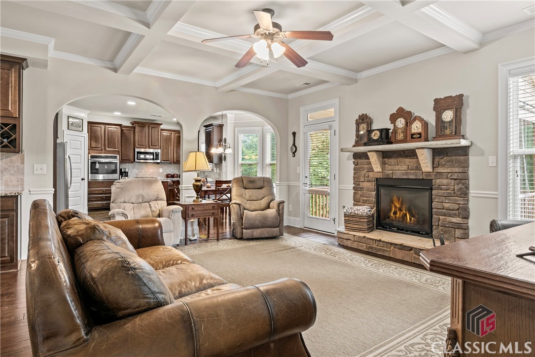 1341 Dragonfly Way