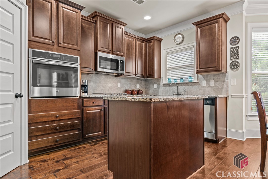 1341 Dragonfly Way