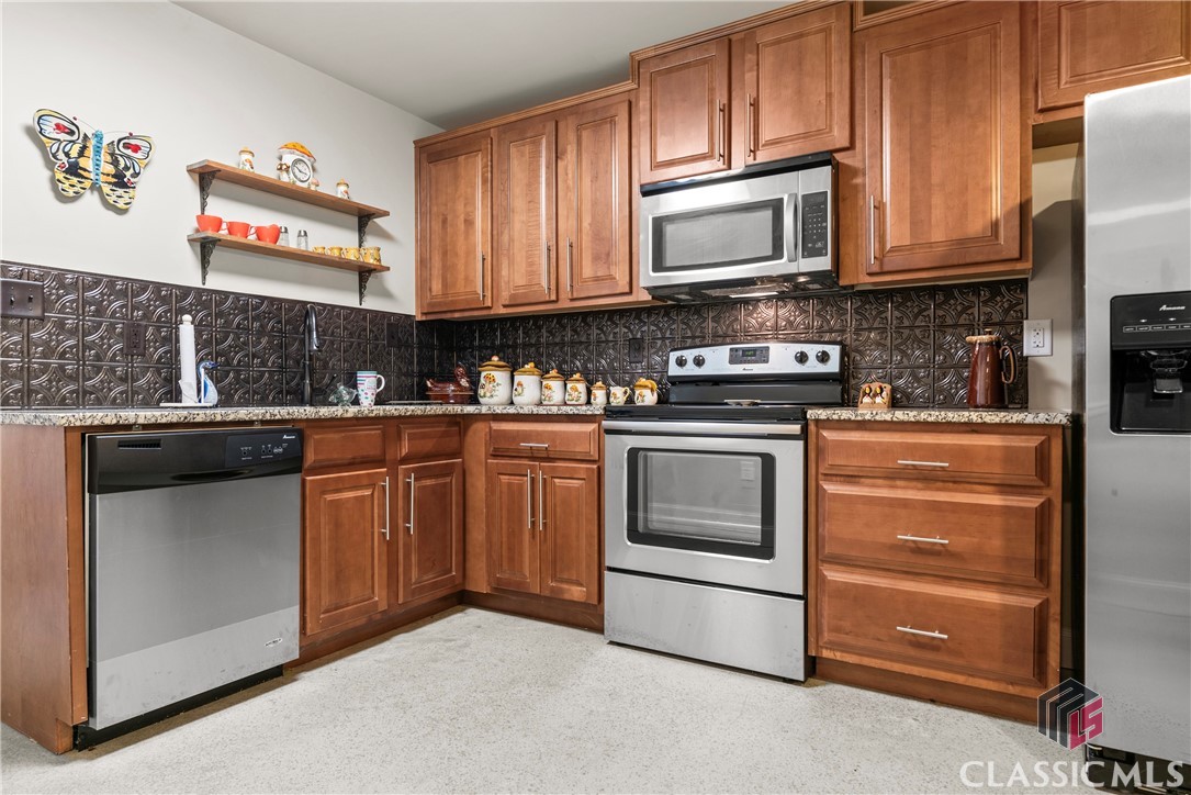 1341 Dragonfly Way