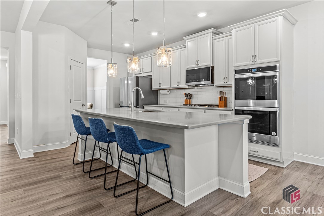 446 Dragonfly Way