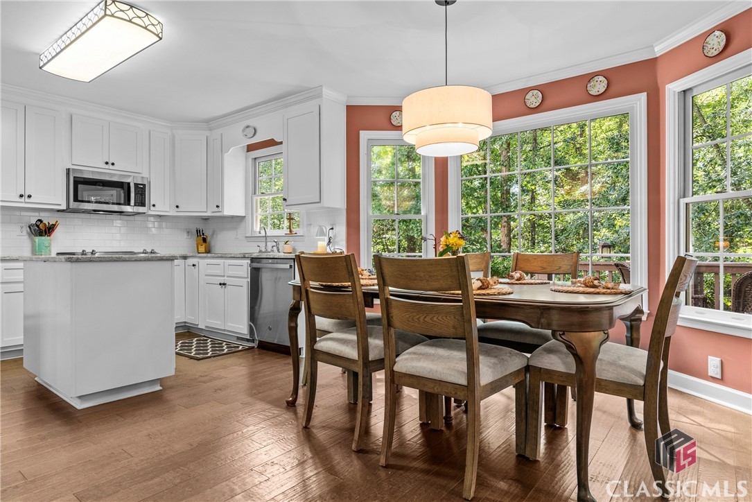 1130 Skipstone Drive