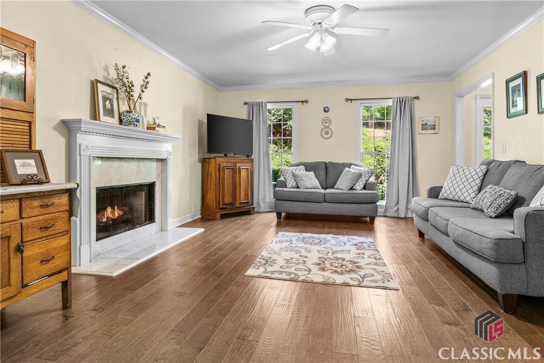 1130 Skipstone Drive