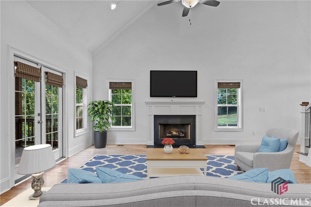287 Lake Vista Way