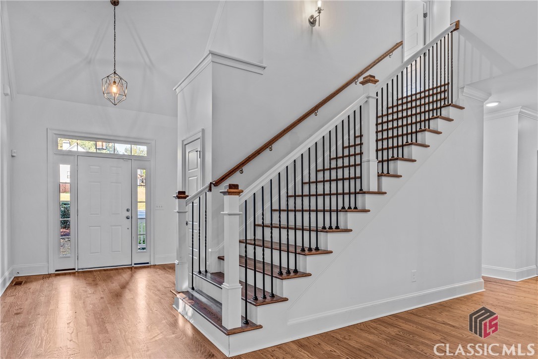 287 Lake Vista Way