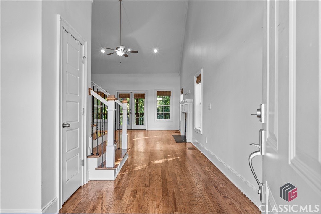 287 Lake Vista Way