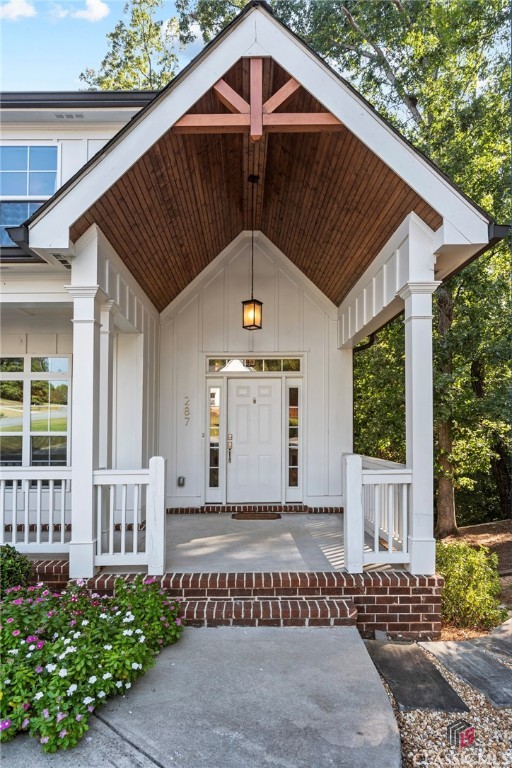 287 Lake Vista Way