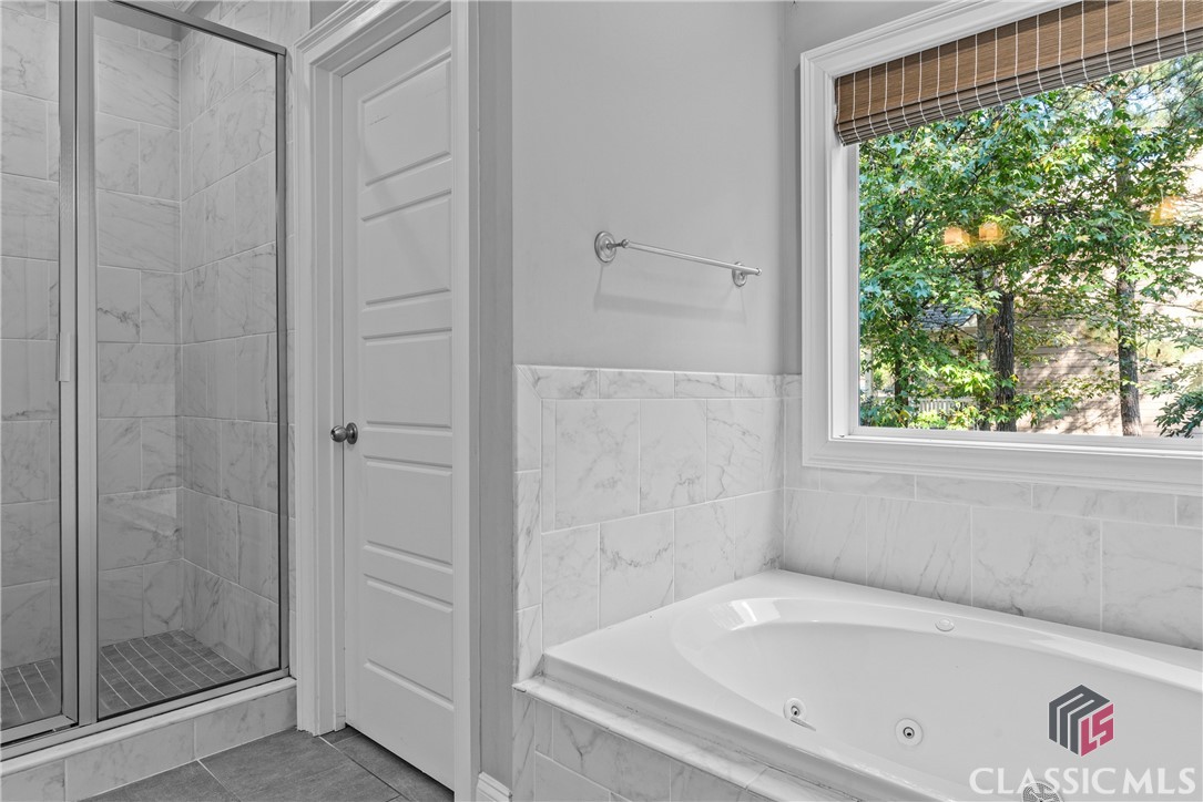 287 Lake Vista Way