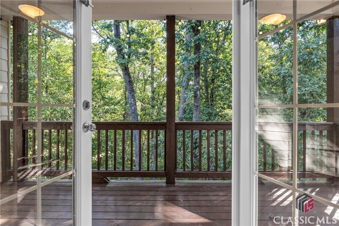287 Lake Vista Way