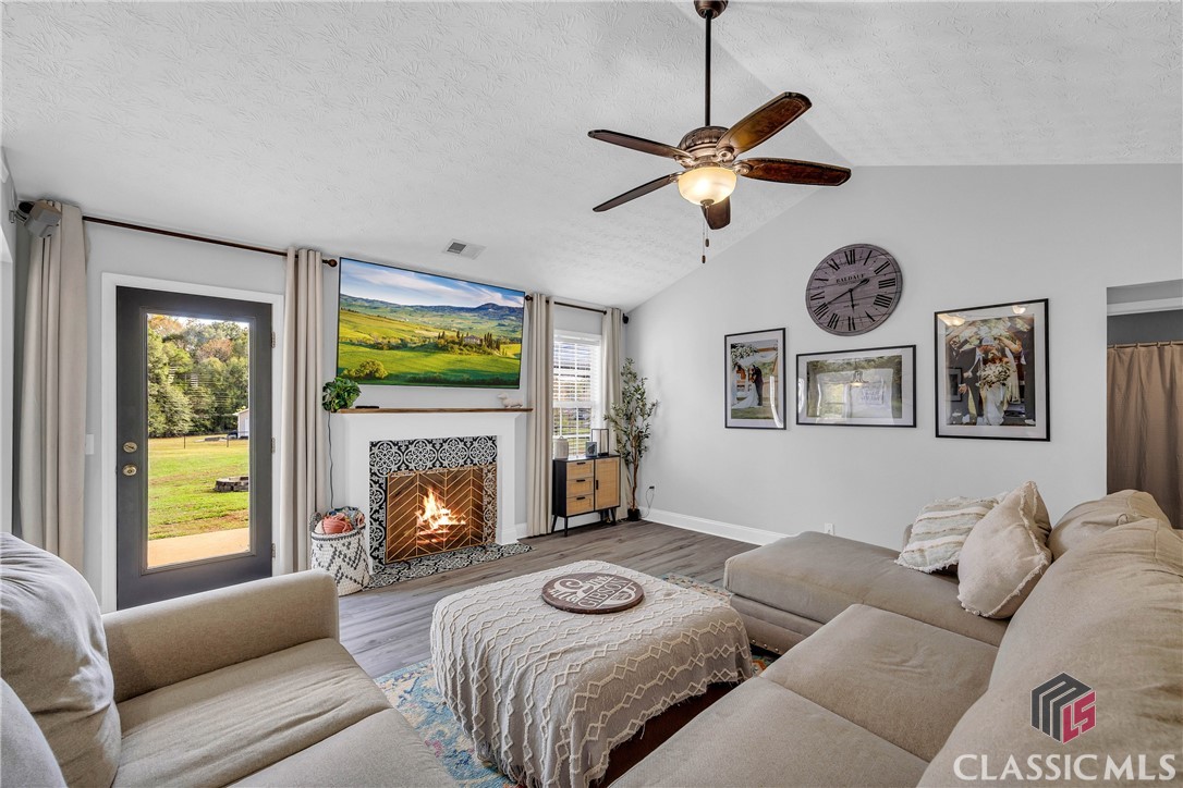 1021 Stone Shoals Terrace