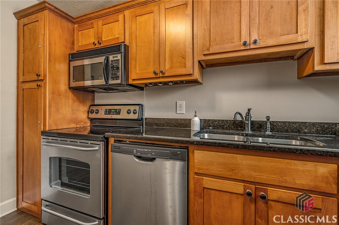 250 Little Street #A101